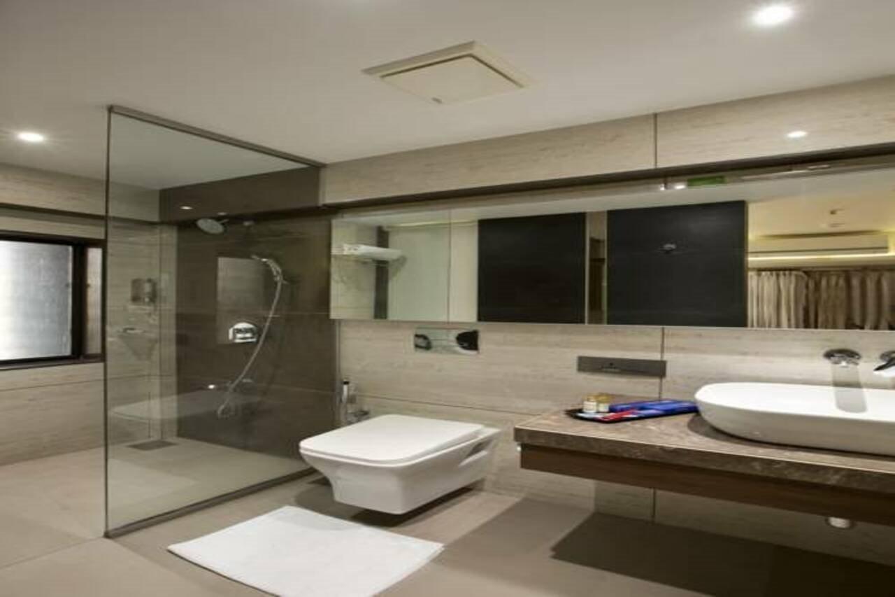 Hotel Planet Residency Mumbai Bagian luar foto