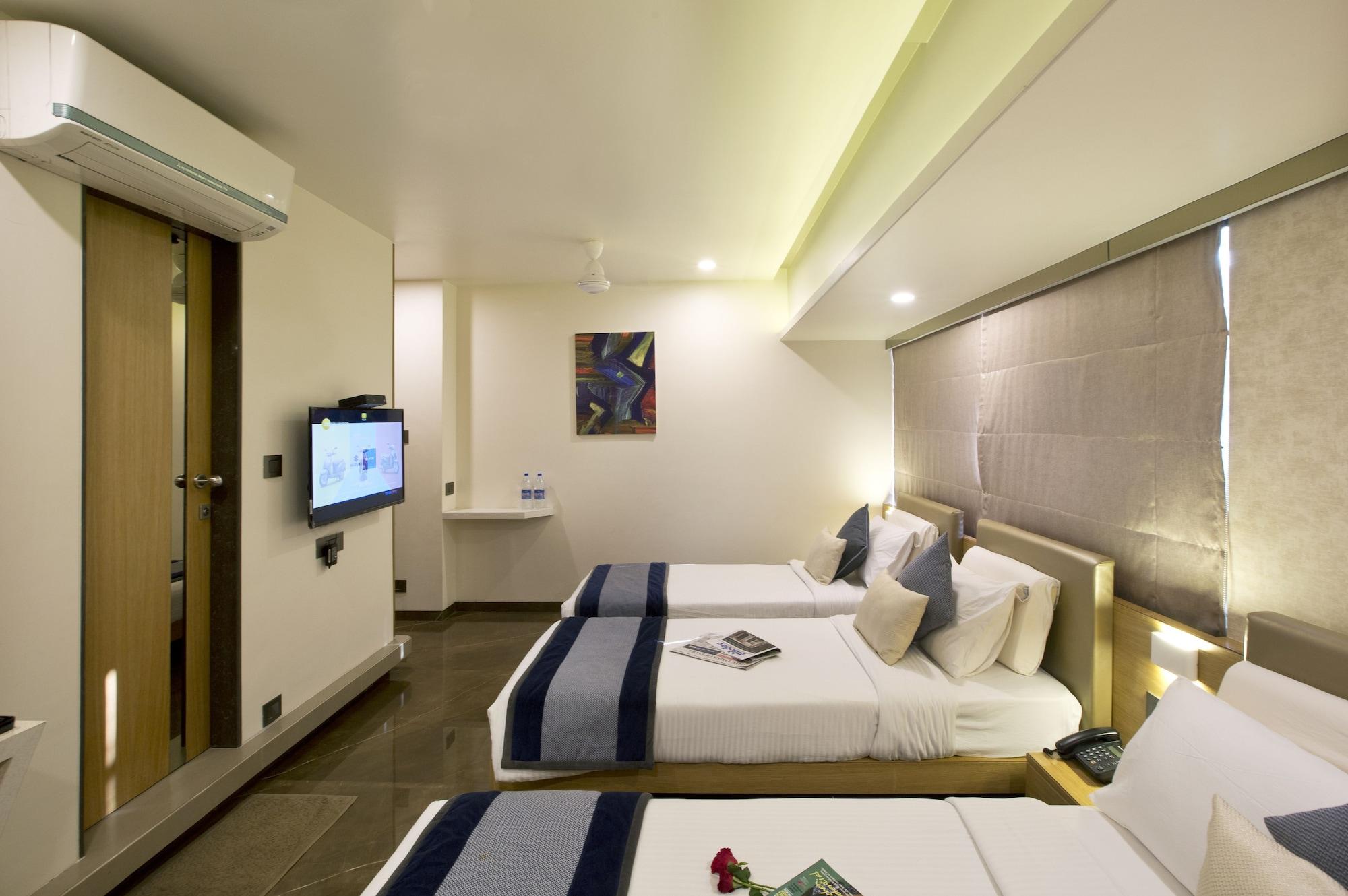 Hotel Planet Residency Mumbai Bagian luar foto