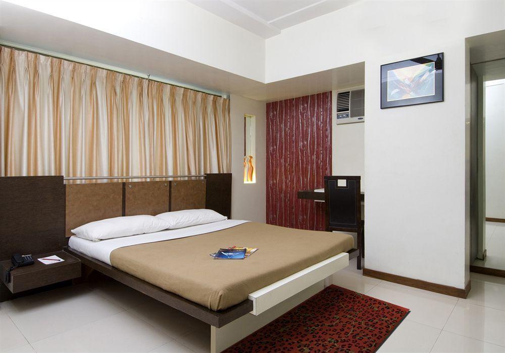 Hotel Planet Residency Mumbai Bagian luar foto
