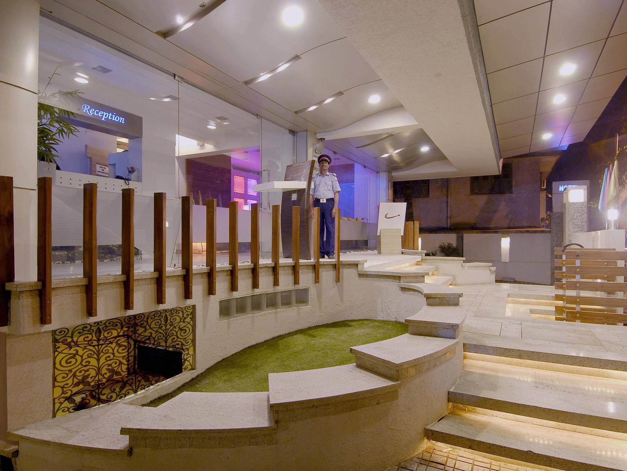 Hotel Planet Residency Mumbai Bagian luar foto