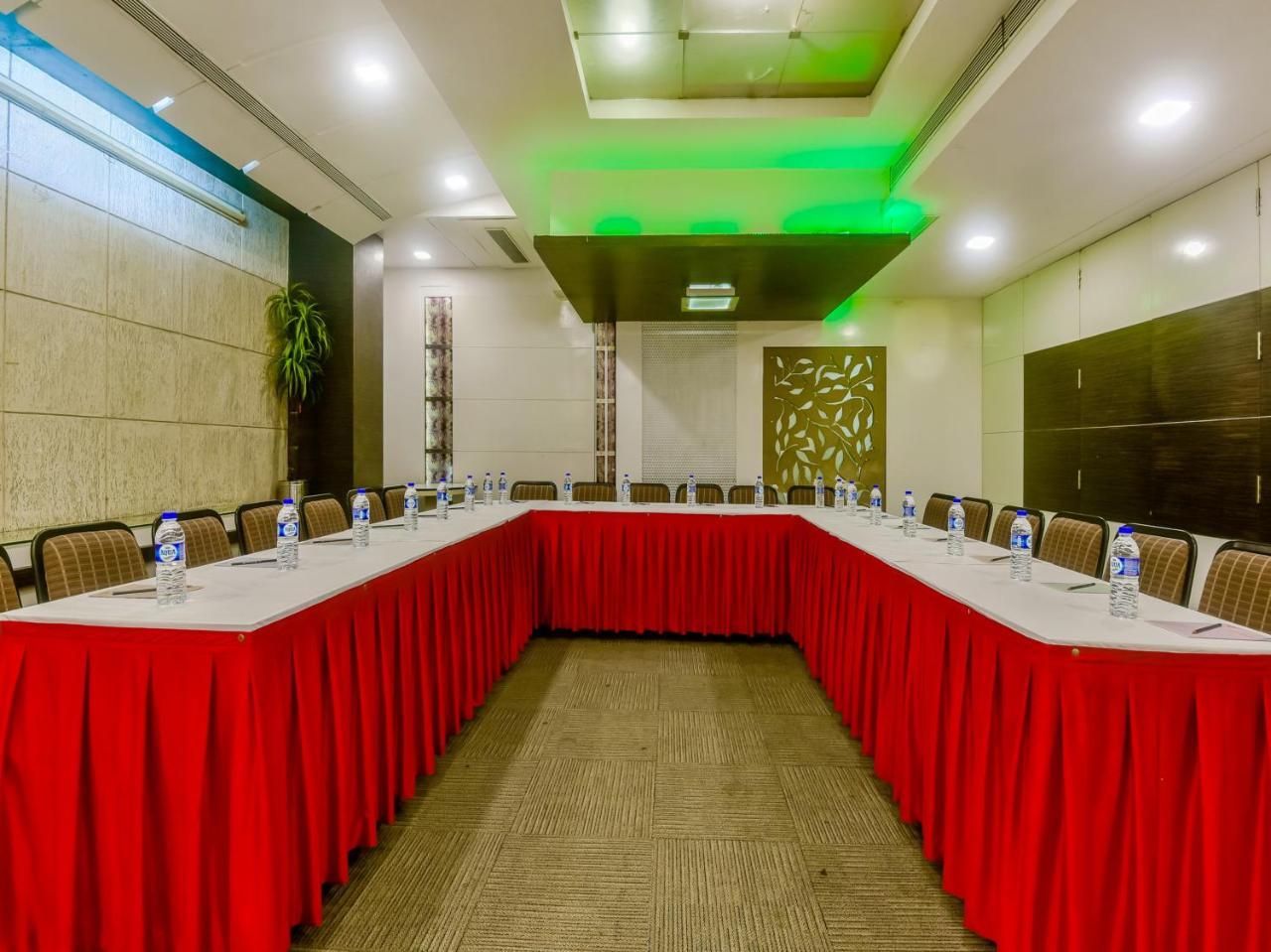 Hotel Planet Residency Mumbai Bagian luar foto