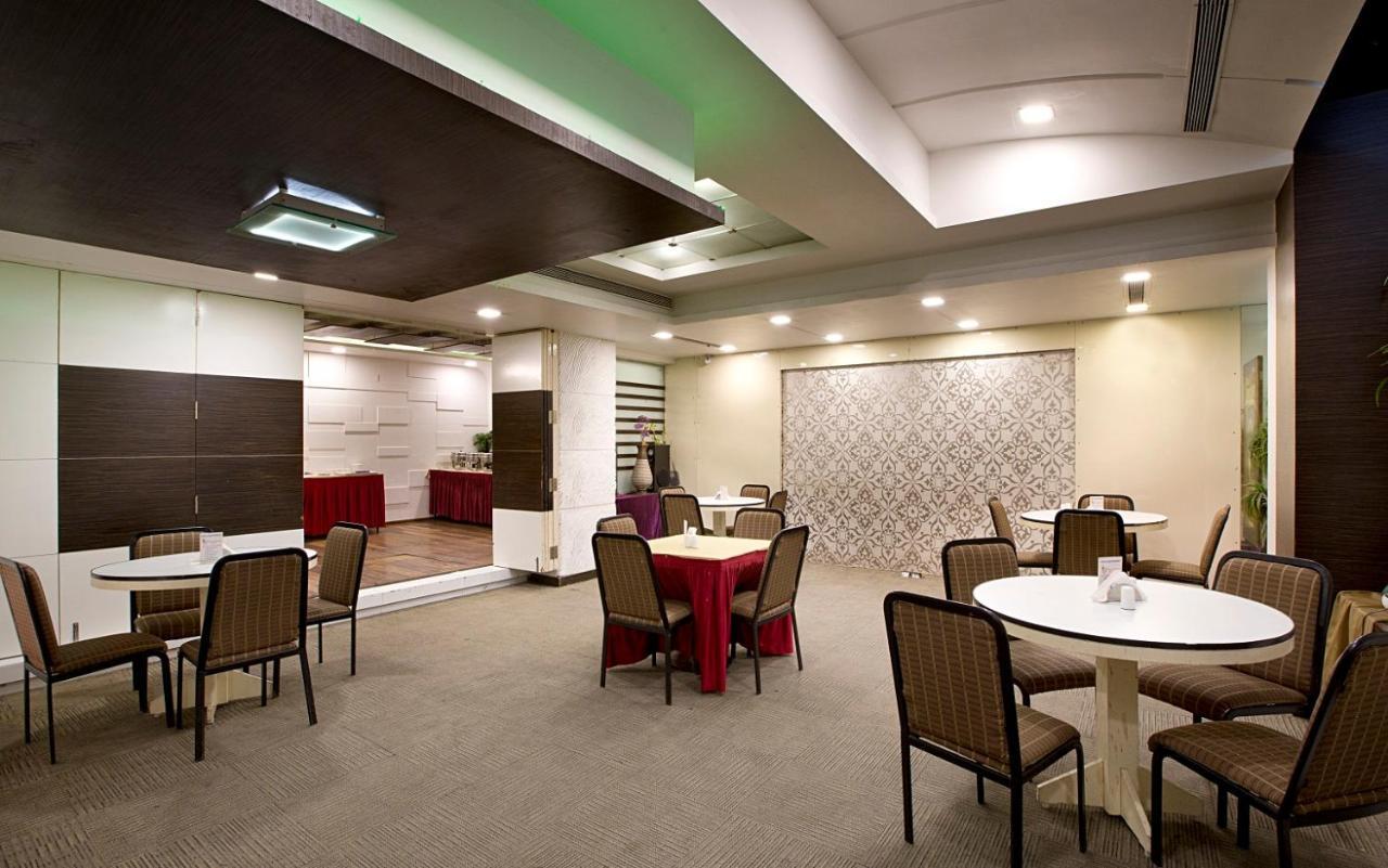 Hotel Planet Residency Mumbai Bagian luar foto