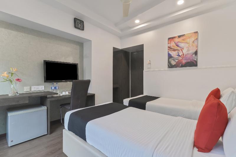 Hotel Planet Residency Mumbai Bagian luar foto